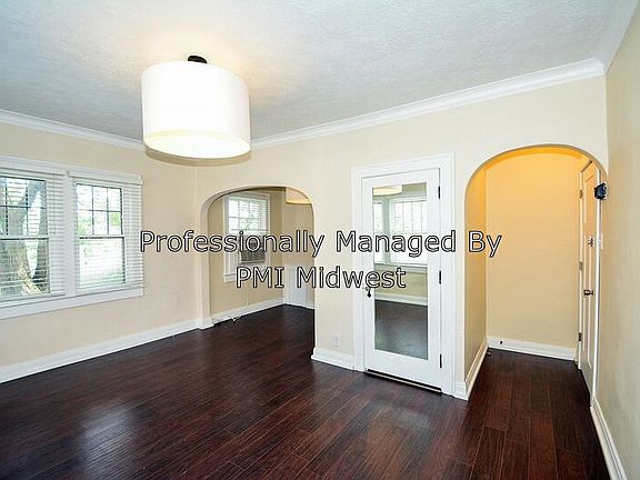 4th image of 1711 N College Ave APT 8