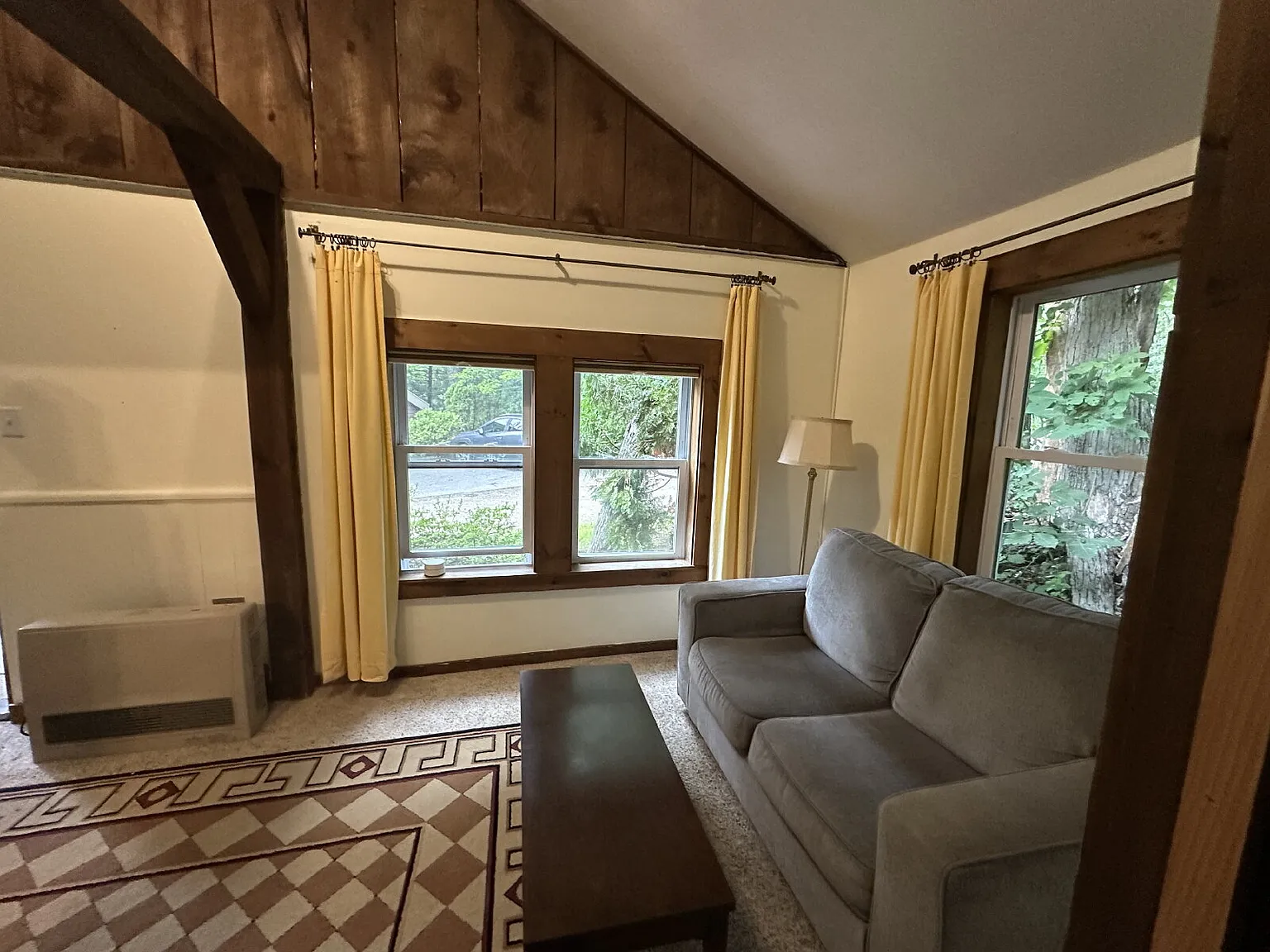 1 bed, 1.0 bath, 450 sqft, $1,600 — Photo 4