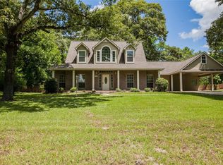 1012 Fish Hatchery Rd, Huntsville, TX 77320