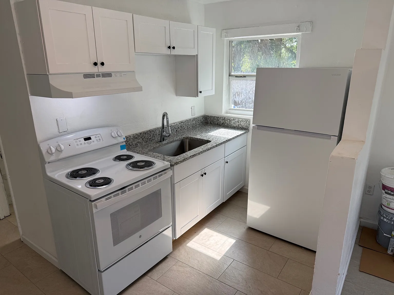 2 bed, 600 sqft, $1,750 — Photo 4