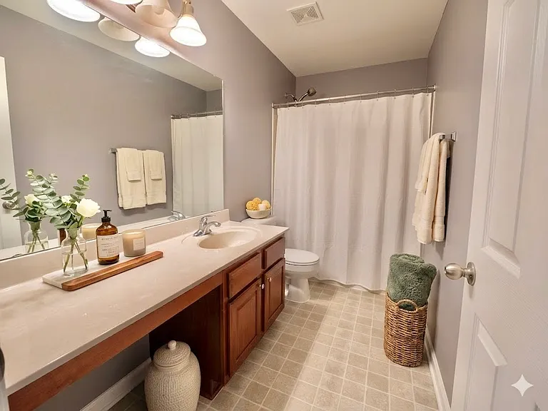 Upstairs 2nd Full Bathroom-Virtually Staged