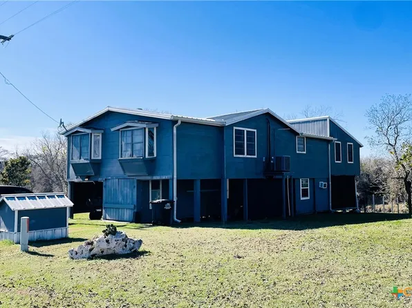 40 Cypress Valley Rd, Cuero, TX 77954