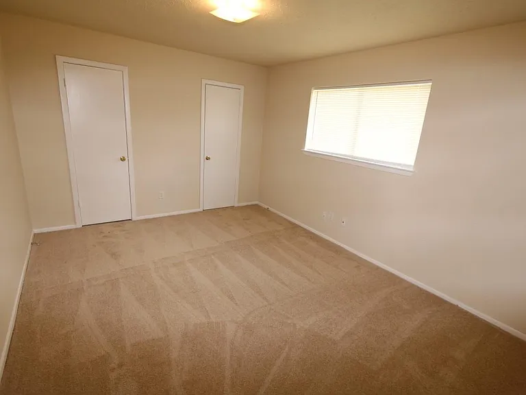 9618 Rapid River Ln — Photo 13