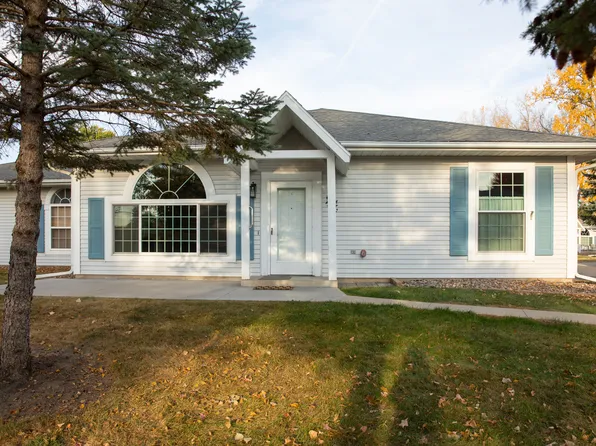 1916 Cabernet Ln NW, Rochester, MN 55901
