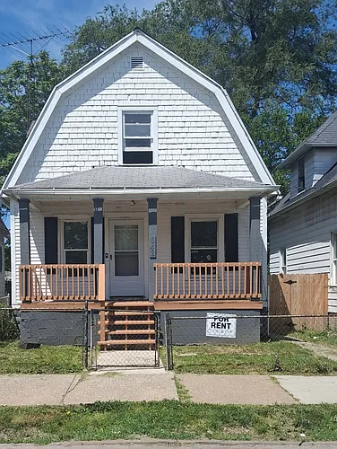 642 Berry St Photo 1