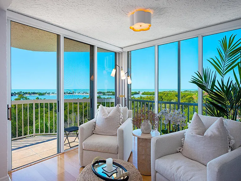 5501 Heron Point Dr #503 — Photo 4
