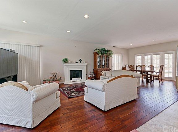 4th image of 1932 W 237th Pl