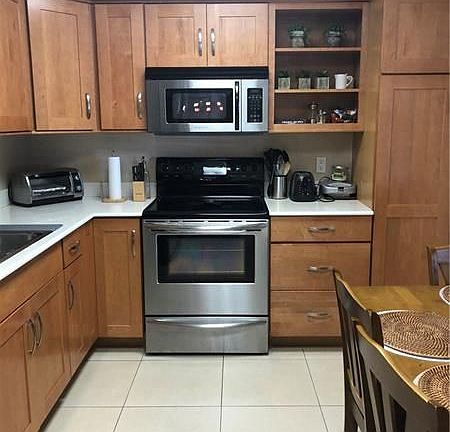 4th image of 4007 N Cypress Dr APT 102