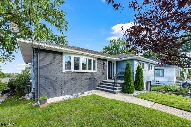 1st image of 12 Lois Ave