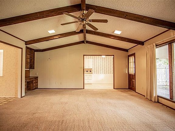 3rd image of 1101 Amberidge Ter