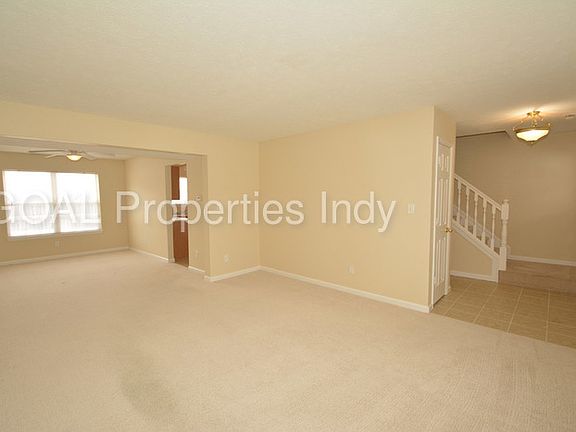 3rd image of 636 Jack Pine Ct