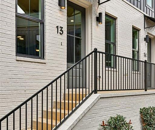 3rd image of 1160 Boulevard Se #13
