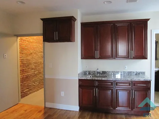 Rented by EXR | media 26