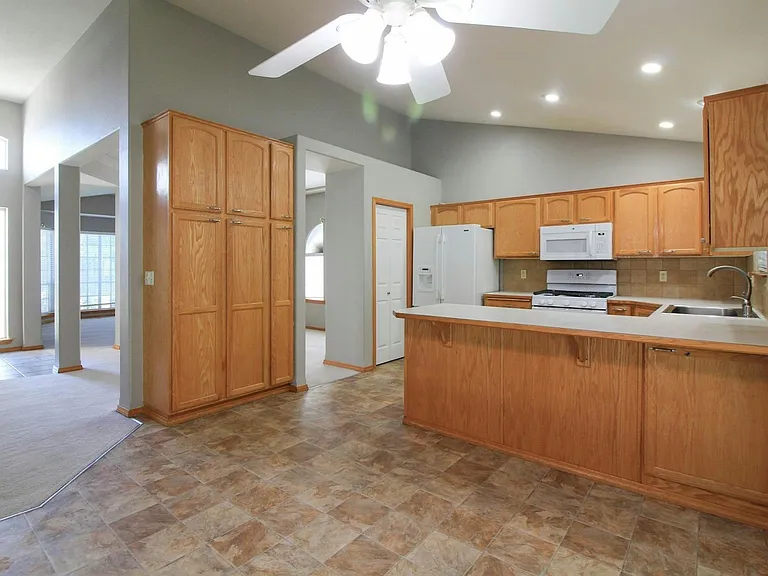 1757 Maui Dr — Photo 12