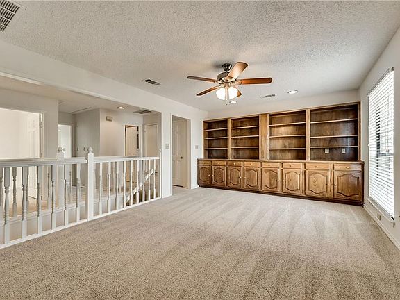 5th image of 3429 Forest Hills Cir