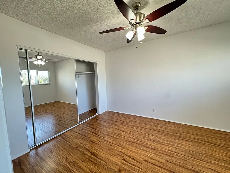 11865 Rochester Ave — Photo 17
