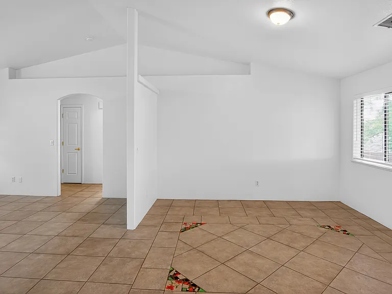 5107 E Ramada Dr — Photo 5