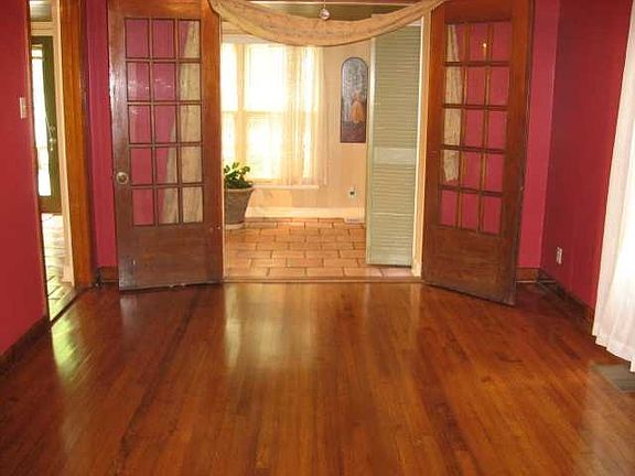 4th image of 145 2nd St