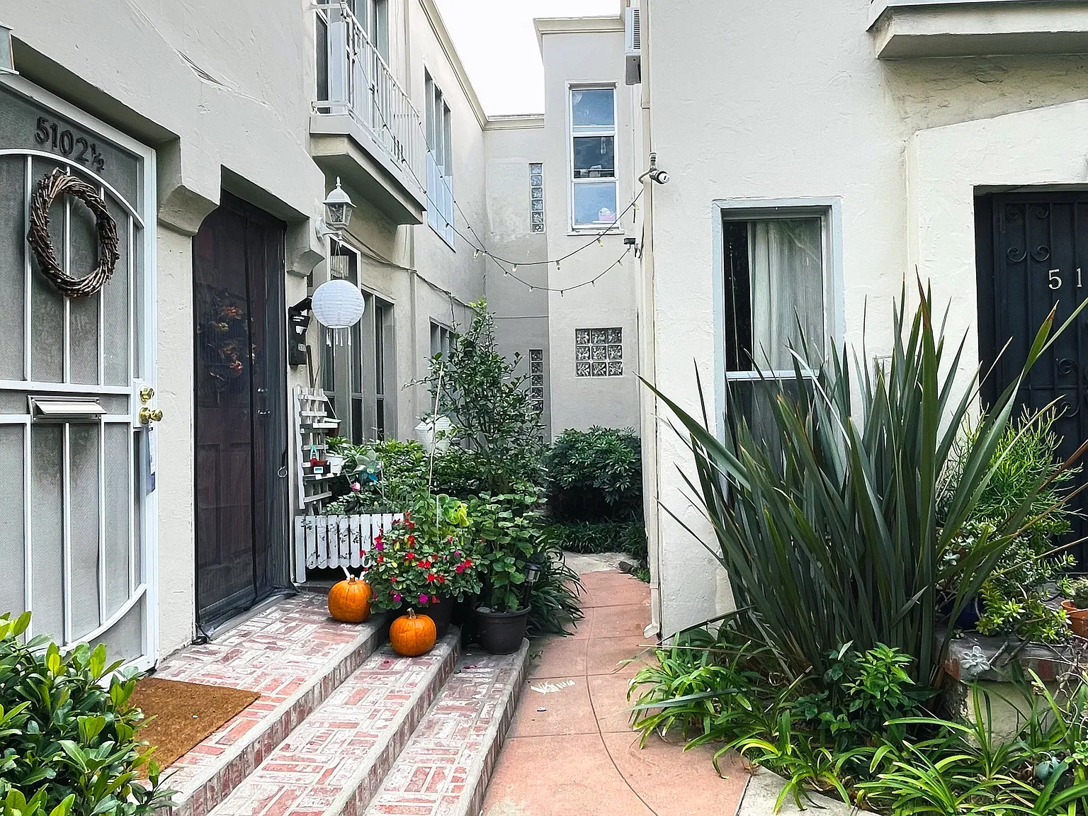 Studio, 650 sqft, $1,595 — Photo 1