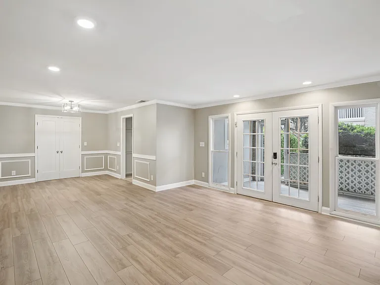 346 Carpenter Dr #16 — Photo 8