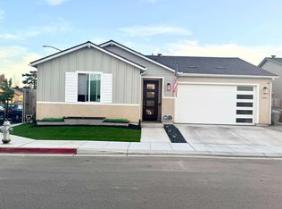 6657 E Home Ave, Fresno, CA
