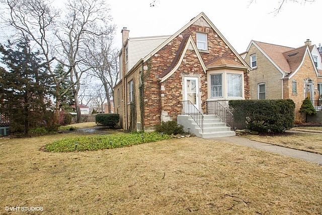1st image of 7351 N Oketo Ave