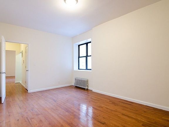 2nd image of 4308 40th St APT 4L