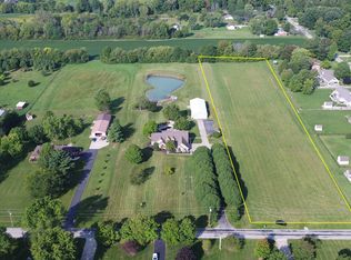 950 N 300 W, Greenfield, IN 46140