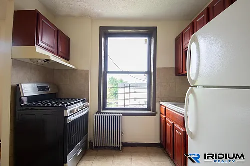 426 Rose Ave Photo 1