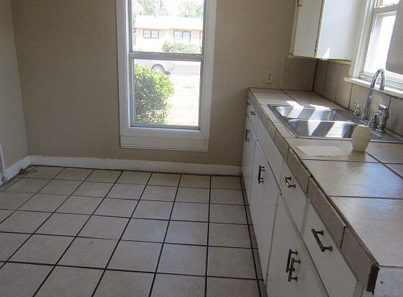 3rd image of 201 Monticello Dr