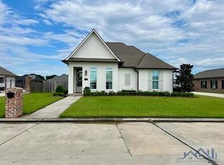 149 Salsburg Dr, Thibodaux, LA 70301