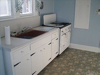 2nd image of 728 Stowe Ave