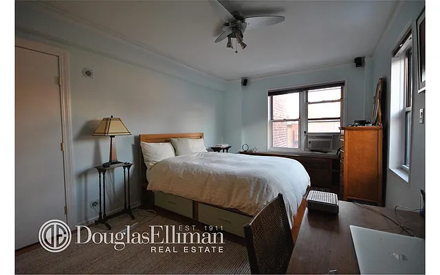 Rented by Douglas Elliman | media 14