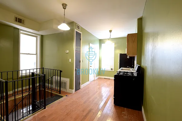 Rented by null | media 9