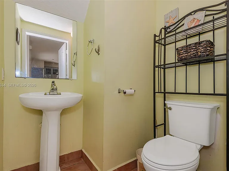 4959 SW 128th Ter — Photo 8