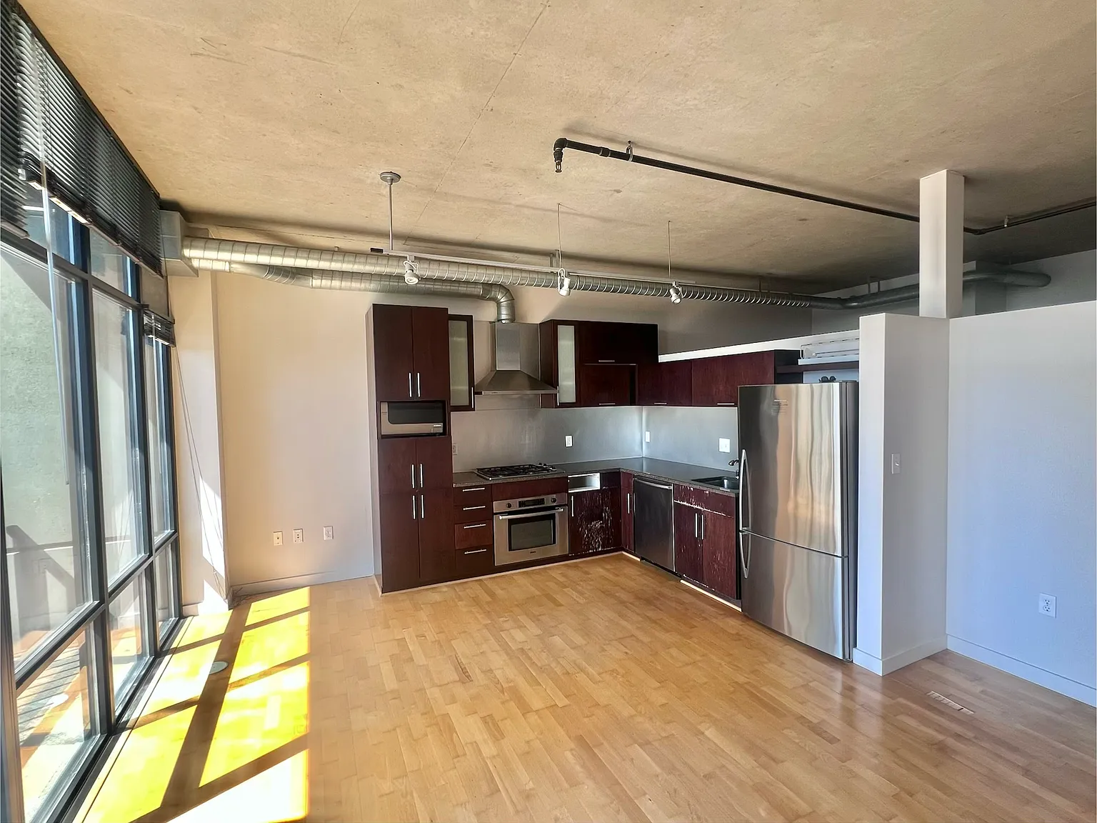 1 bed, 650 sqft, $2,600 — Photo 1