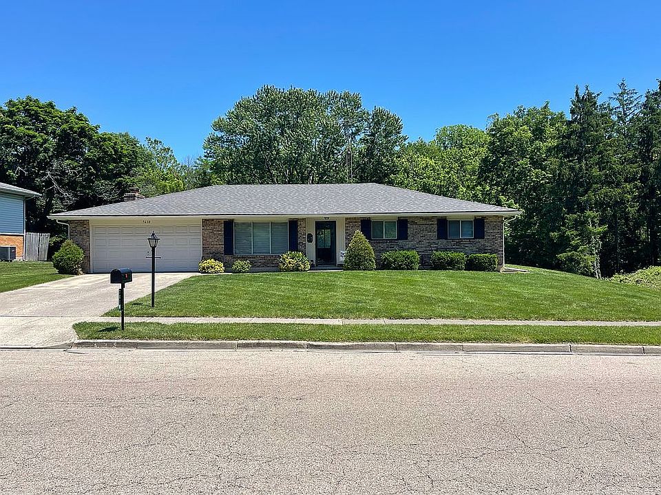 1st image of 7610 Roselake Dr