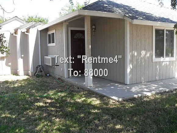 207 4th St photo 1