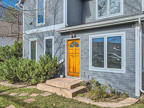 Charming Front Yard
