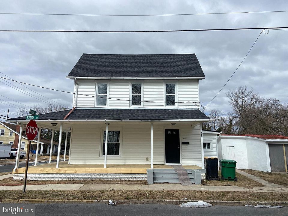 1st image of 402 E King St