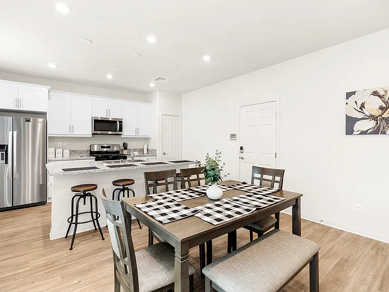 26871 James Dr — Photo 5