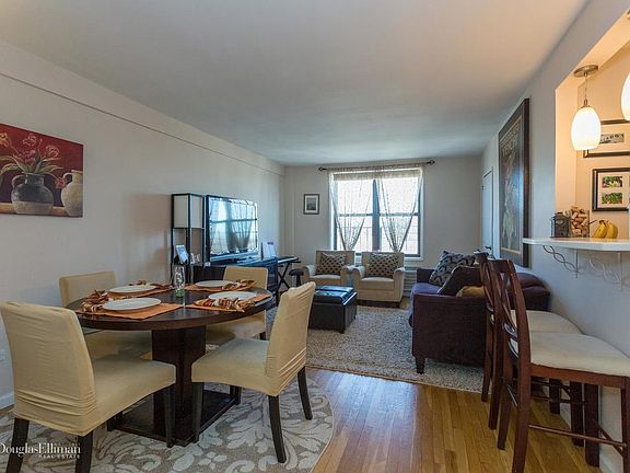 4th image of 20910 41st Ave APT 5K