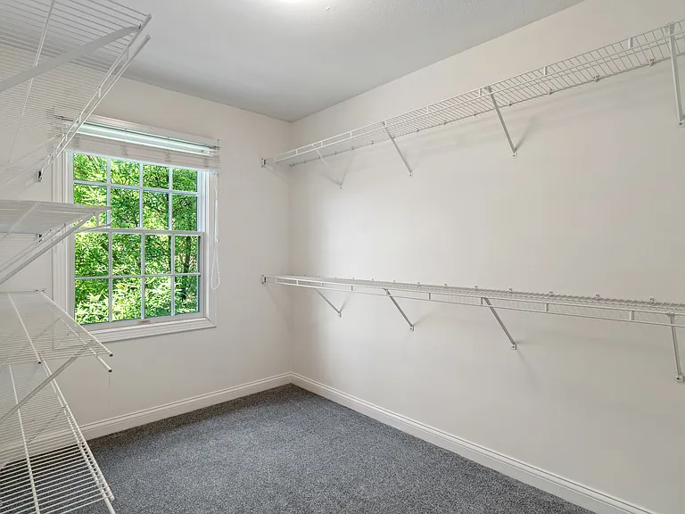 12735 Edgemont Way — Photo 35