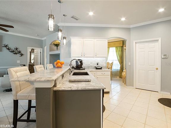 5th image of 1824 Sir Lancelot Cir