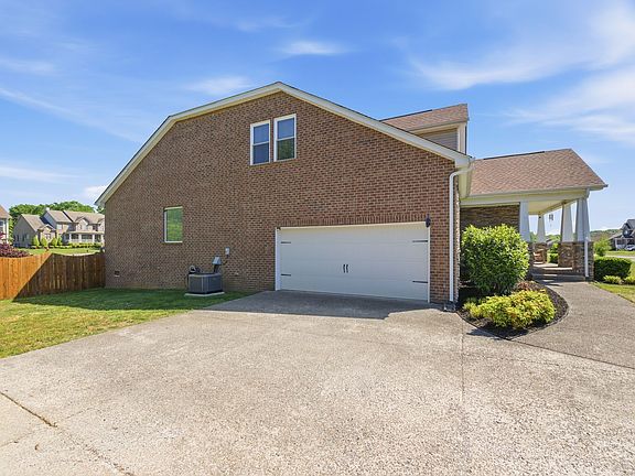 5th image of 511 Cherry Blossom Way