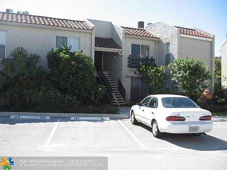 1st image of 5322 NE 6th Ave #E22