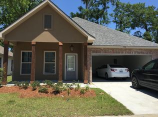 266 Lake Breeze Dr, Baton Rouge, LA 70820