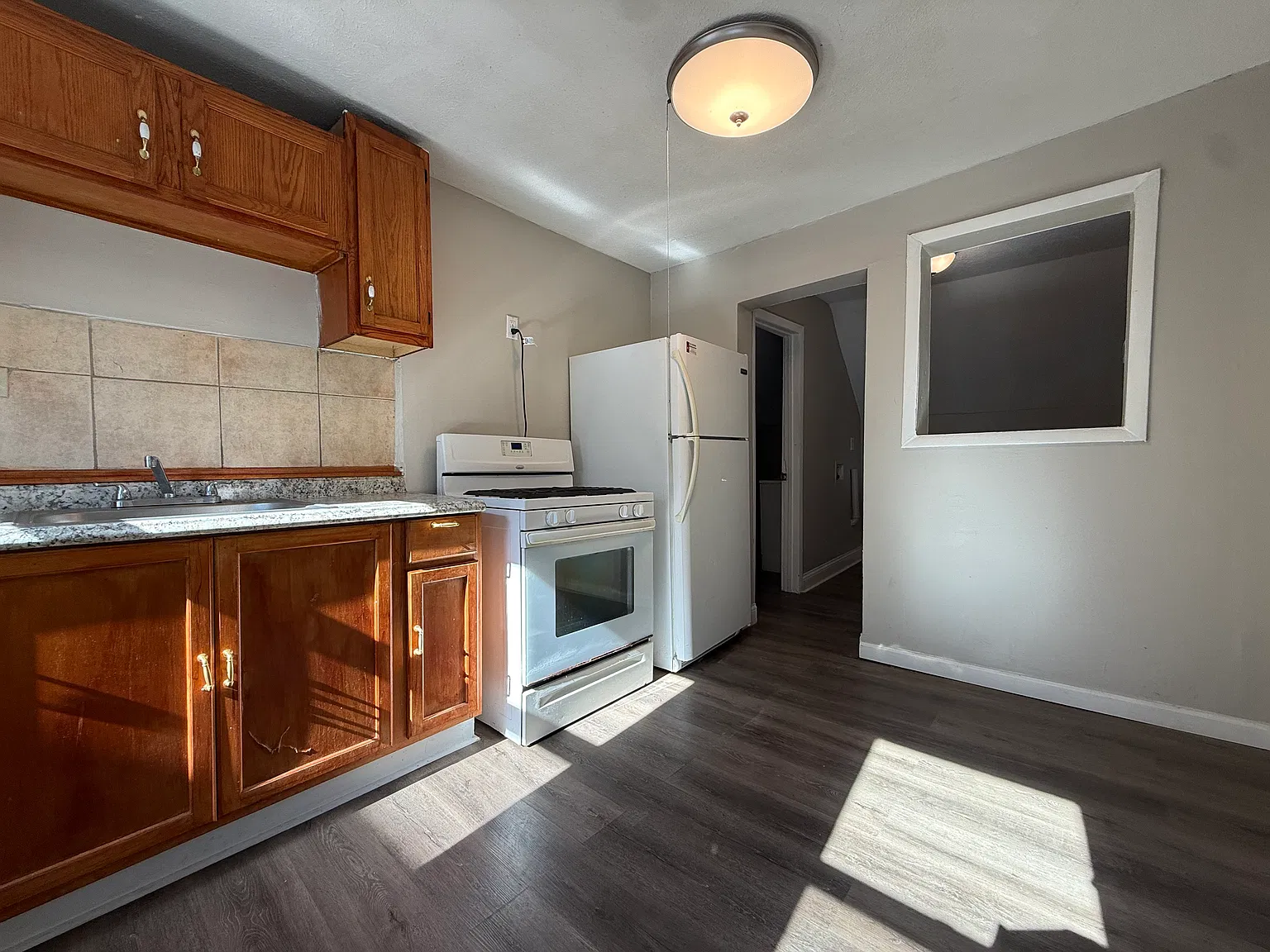 1 bed, $900 — Photo 4