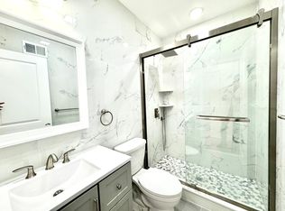 1621 S 5th St #2, Philadelphia, PA 19148