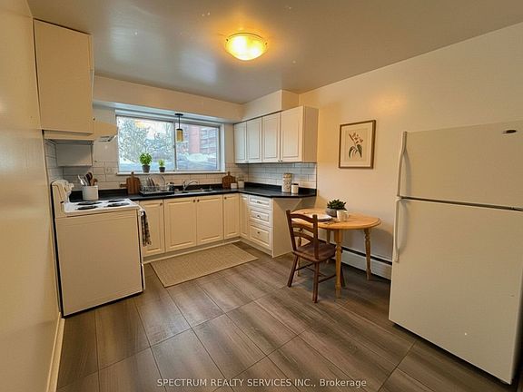3rd image of 357 Connaught St #3